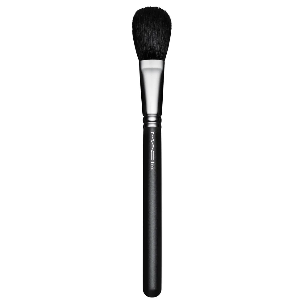 MAC 129S Powder/Blush Brush Image 1