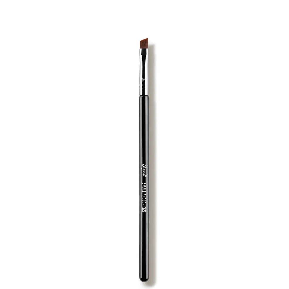 Sigma Beauty E65 Small Angle Brush Image 1