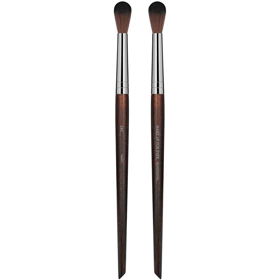 MAKE UP FOR EVER Blender Brush - Large - 242 Image 1