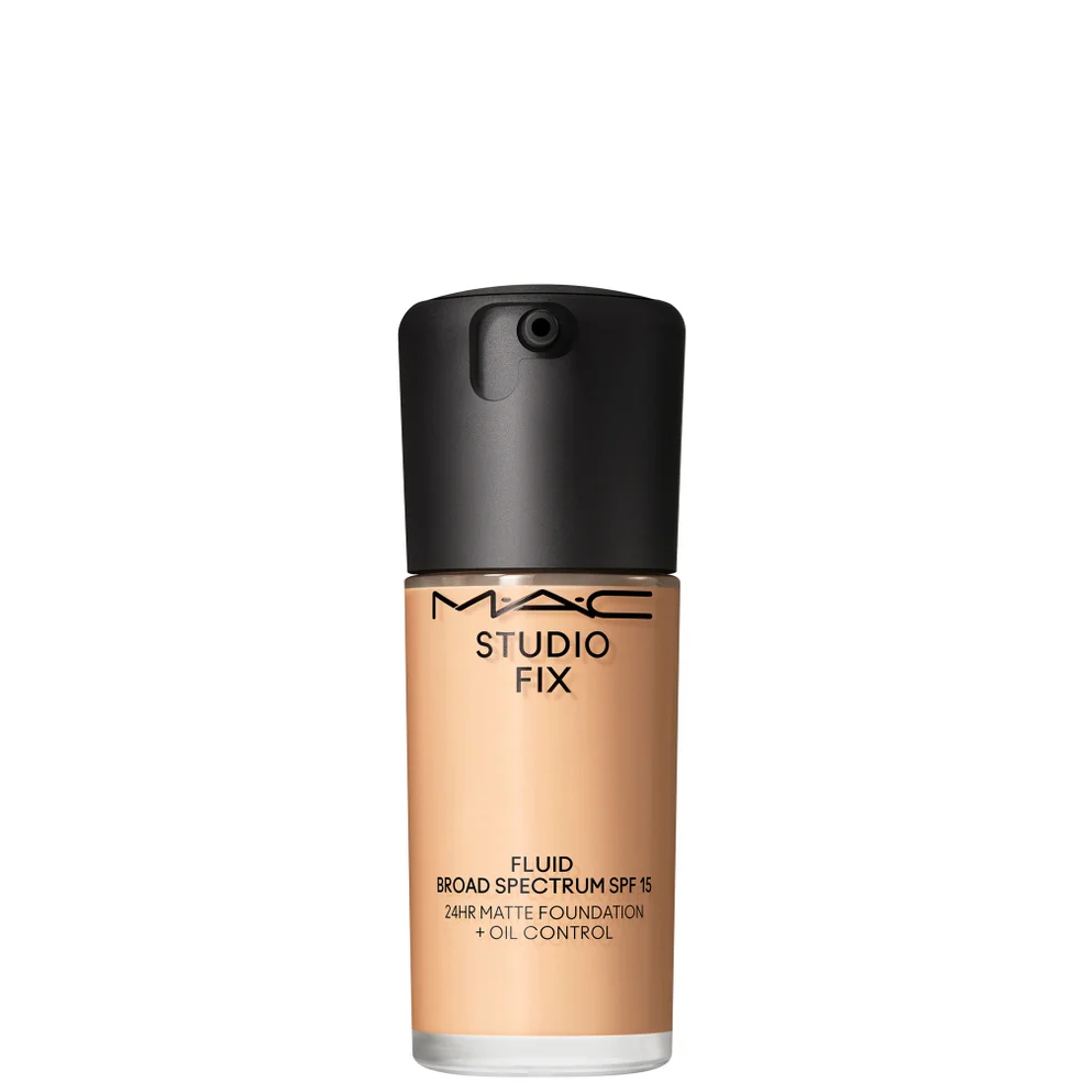 MAC Studio Fix Fluid Broad Spectrum SPF15 Foundation 30ml (Various Shades) Image 1