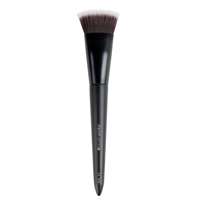 brushworks No. 11 Flat Top Contour Brush